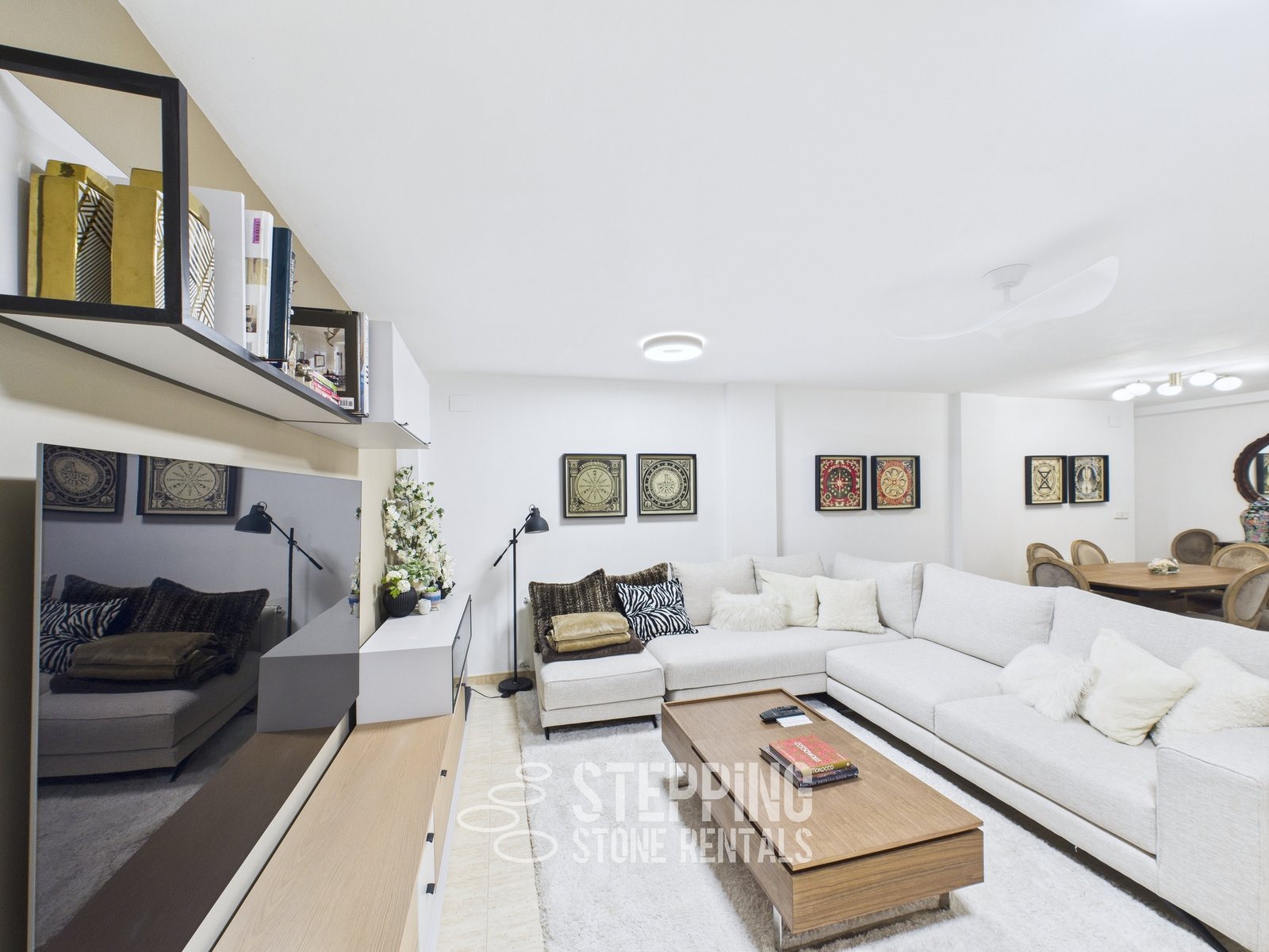 Basement Snug + Bar area